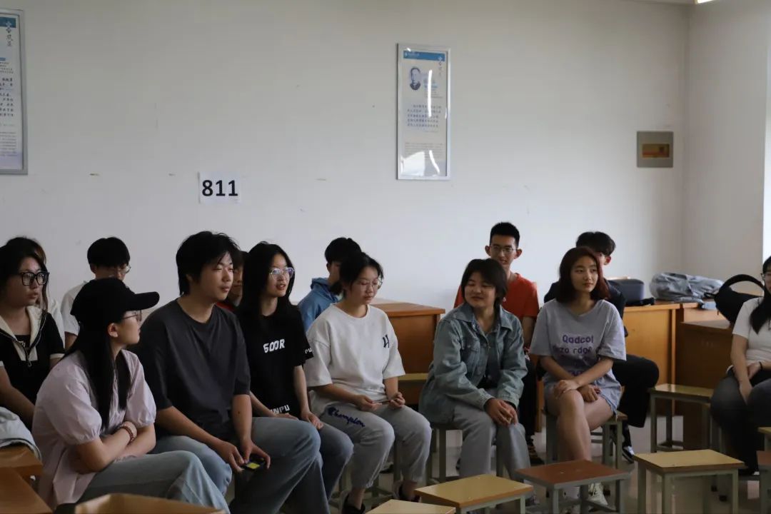 3_714003